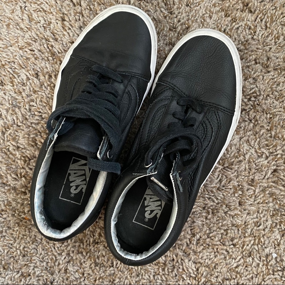 Black leather vans size 7
